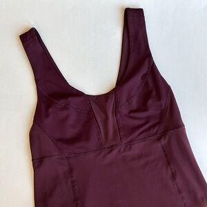 Lululemon Burgundy Layer Tank Top Performance Yoga Workout Stretch Womens Size 6